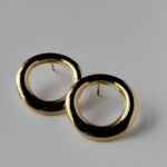 gigi round stud earring