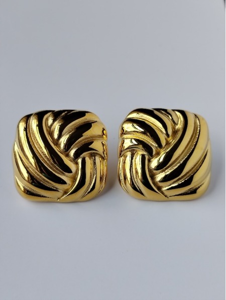 classic golden studs